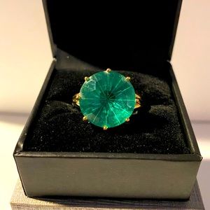 Costume Jewelry Large Round Green Rhinestone Ring